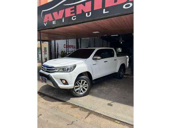 TOYOTA-HILUX-2016