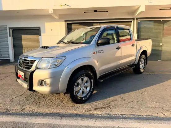 TOYOTA-HILUX-3.0 SR 4X4 CD 16V TURBO INTERCOOLER DIESEL 4P MANUAL TOYOTA-HILUX-2014