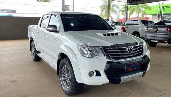 TOYOTA HILUX 3.0 SRV 4X4 CD 16V TURBO INTERCOOLER DIESEL 4P AUTOMÁTICO