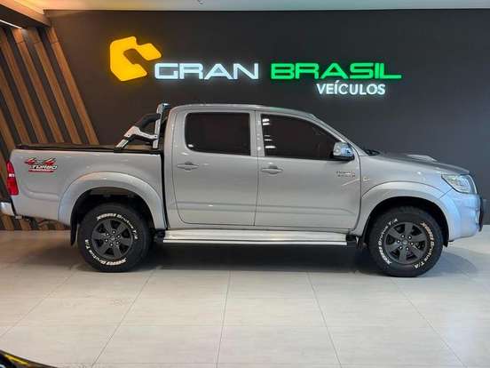 TOYOTA-HILUX-3.0 SRV 4X4 CD 16V TURBO INTERCOOLER DIESEL 4P AUTOMÁTICO TOYOTA-HILUX-2014