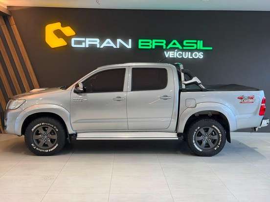 TOYOTA-HILUX-3.0 SRV 4X4 CD 16V TURBO INTERCOOLER DIESEL 4P AUTOMÁTICO TOYOTA-HILUX-2014