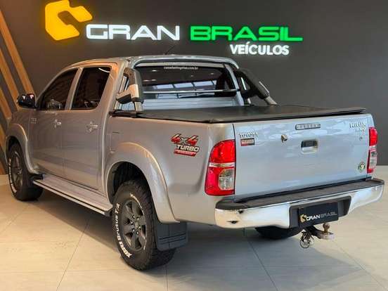 TOYOTA-HILUX-3.0 SRV 4X4 CD 16V TURBO INTERCOOLER DIESEL 4P AUTOMÁTICO TOYOTA-HILUX-2014