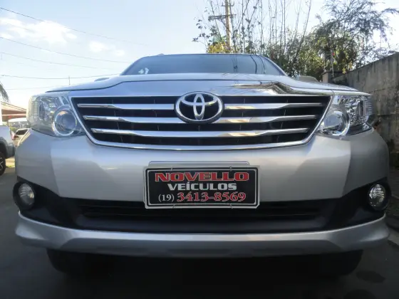 TOYOTA HILUX SW4 2.7 SR 4X2 16V FLEX 4P AUTOMÁTICO
