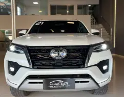 TOYOTA HILUX SW4 2.8 D-4D TURBO DIESEL SRX 4X4 AUTOMÁTICO TOYOTA HILUX SW4 2.8 D-4D TURBO DIESEL SRX 4X4 AUTOMÁTICO