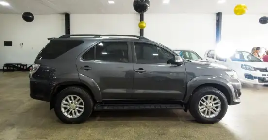 TOYOTA-HILUX SW4-3.0 SRV 4X4 7 LUGARES 16V TURBO INTERCOOLER DIESEL 4P AUTOMÁTICO TOYOTA-HILUX SW4-2014