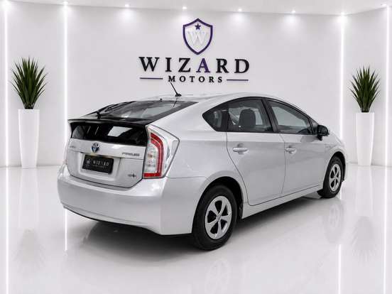 TOYOTA-PRIUS-1.8 16V HÍBRIDO 4P AUTOMÁTICO TOYOTA-PRIUS-2015
