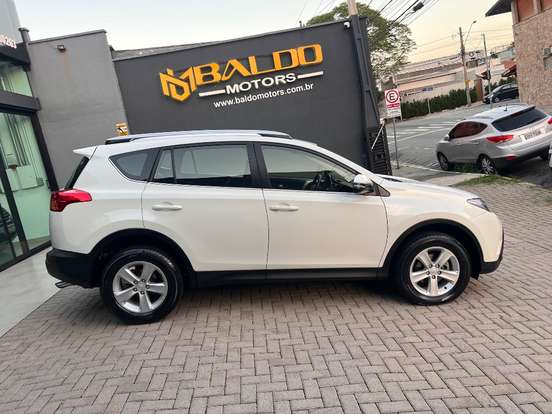 TOYOTA-RAV4-2013
