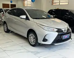TOYOTA YARIS 1.5 16V FLEX SEDAN XL MULTIDRIVE TOYOTA YARIS 1.5 16V FLEX SEDAN XL MULTIDRIVE