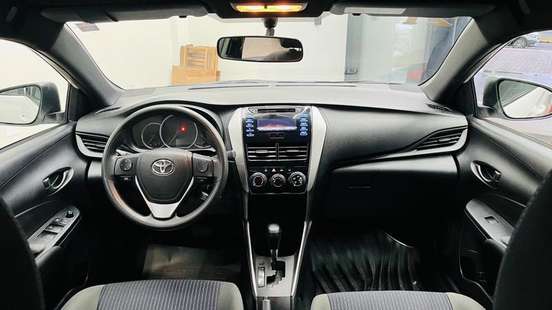 TOYOTA-YARIS-2020