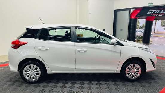 TOYOTA-YARIS-2020