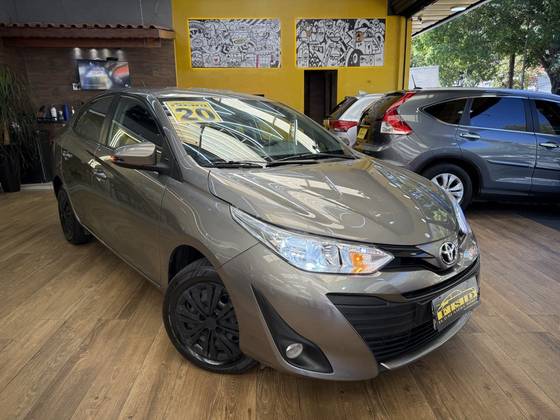 TOYOTA YARIS 1.5 16V FLEX SEDAN XL LIVE MULTIDRIVE