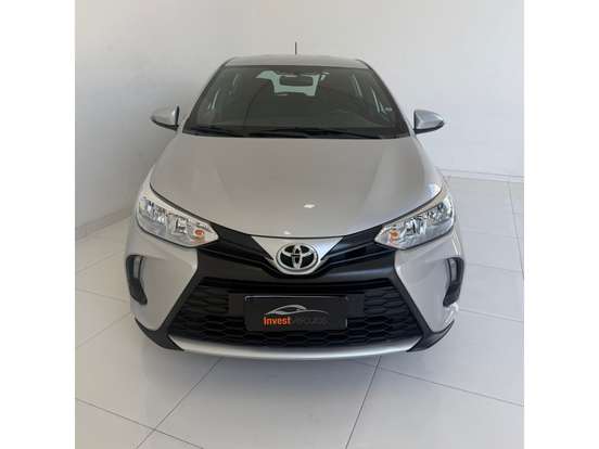 TOYOTA-YARIS-2024