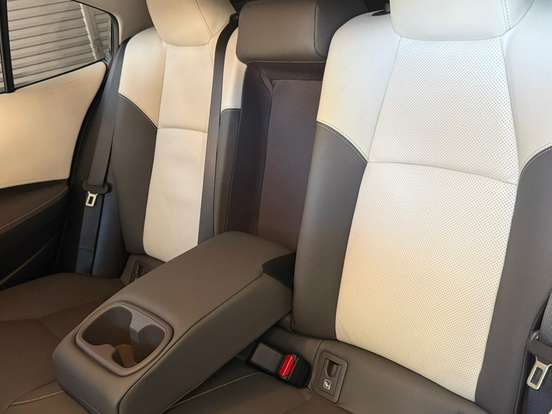 TOYOTA-COROLLA-2026