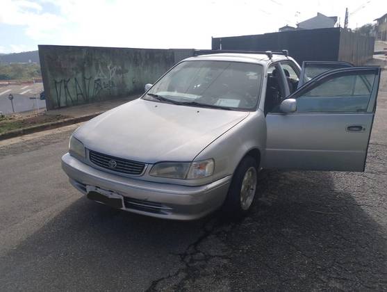 TOYOTA COROLLA 1.8 XLI 16V GASOLINA 4P MANUAL
