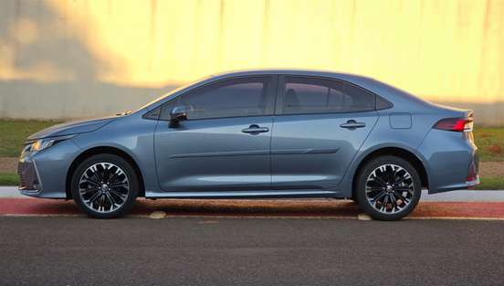 TOYOTA-COROLLA-2021