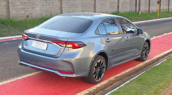 TOYOTA-COROLLA-2021