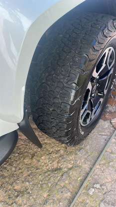 TOYOTA-HILUX-2023