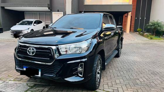 TOYOTA HILUX 2.8 SRV 4X4 CD 16V DIESEL 4P AUTOMÁTICO