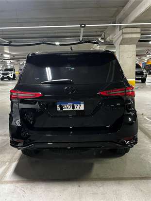 TOYOTA-HILUX SW4-2023