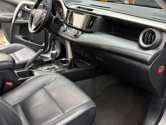 TOYOTA-RAV4-2.0 TOP 4X2 16V GASOLINA 4P AUTOMÁTICO TOYOTA-RAV4-2017