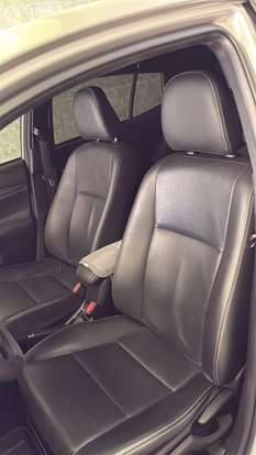 TOYOTA-YARIS-2019