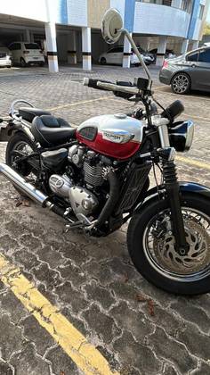 TRIUMPH BONNEVILLE SPEEDMASTER 