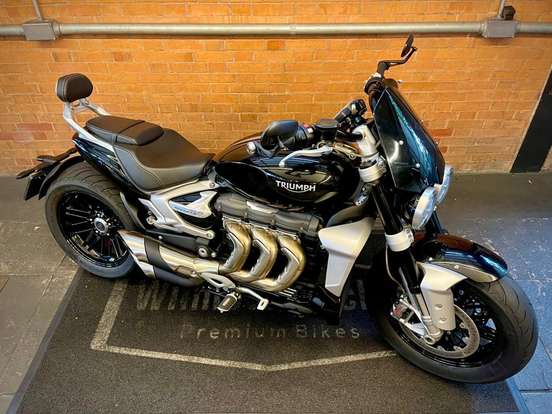 TRIUMPH-ROCKET III R-2020