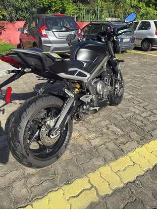 TRIUMPH-STREET TRIPLE 765 RS-2020