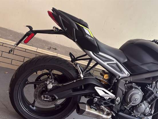 TRIUMPH-STREET TRIPLE 765 RS TRIUMPH-STREET TRIPLE 765 RS-2020