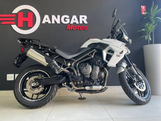 TRIUMPH TIGER 800 XRX 