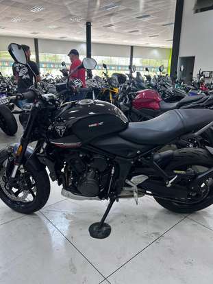 TRIUMPH-TRIDENT 660-2025