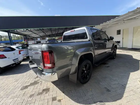 VOLKSWAGEN-AMAROK-2.0 HIGHLINE 4X4 CD 16V TURBO INTERCOOLER DIESEL 4P AUTOMÁTICO VOLKSWAGEN-AMAROK-2017
