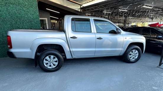 VOLKSWAGEN-AMAROK-2013