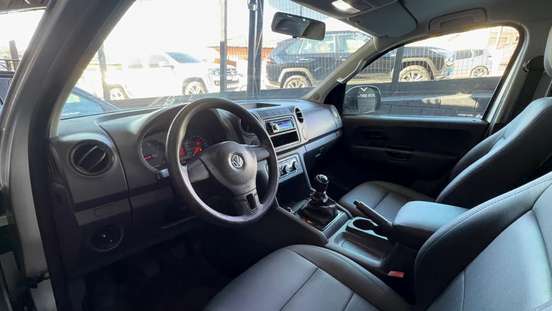 VOLKSWAGEN-AMAROK-2013
