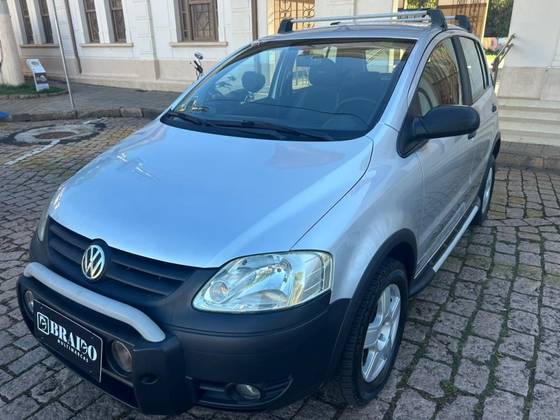 VOLKSWAGEN CROSSFOX 1.6 MI FLEX 8V 4P MANUAL