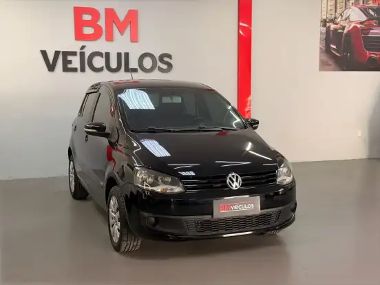 VOLKSWAGEN-FOX-2014
