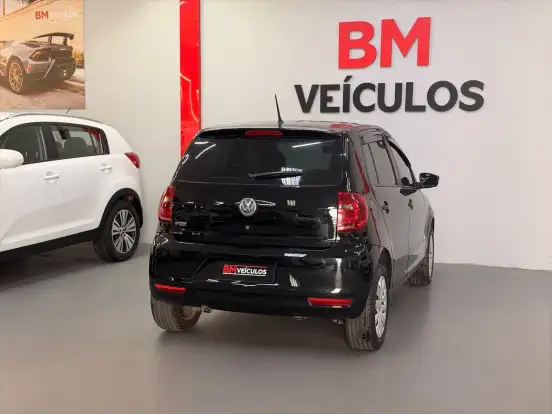 VOLKSWAGEN-FOX-1.0 MI SELEÇÃO 8V FLEX 4P MANUAL VOLKSWAGEN-FOX-2014