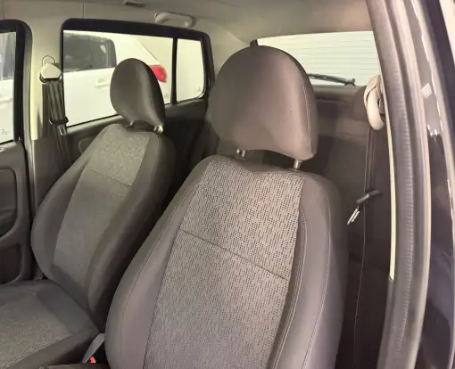 VOLKSWAGEN-FOX-2014