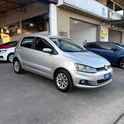 VOLKSWAGEN-FOX-2021