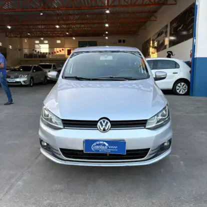 VOLKSWAGEN-FOX-2021