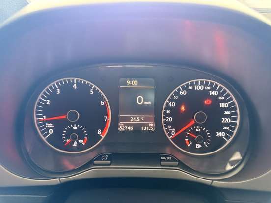 VOLKSWAGEN-FOX-2020