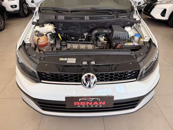 VOLKSWAGEN-FOX-2020