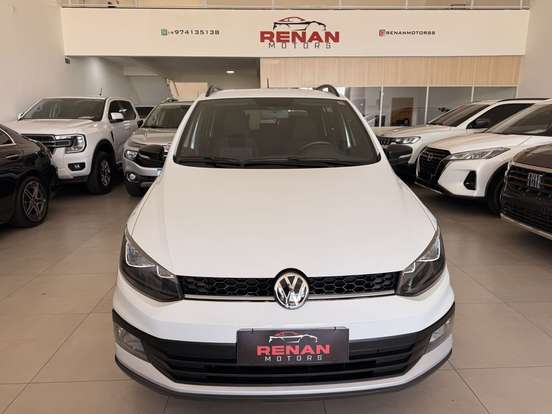 VOLKSWAGEN-FOX-2020