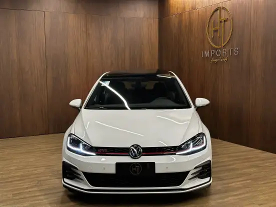 VOLKSWAGEN-GOLF-2019