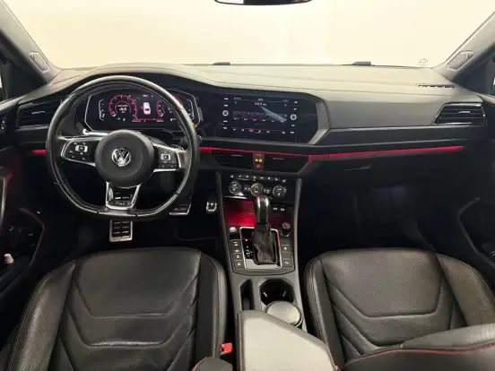 VOLKSWAGEN-JETTA-2021