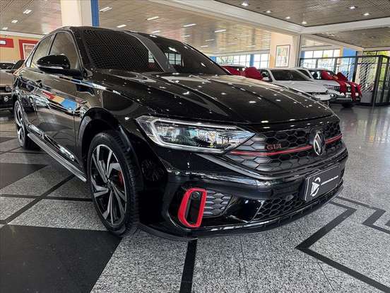 VOLKSWAGEN-JETTA-2023