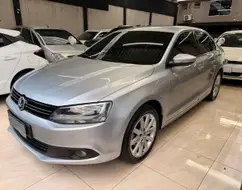VOLKSWAGEN JETTA 2.0 COMFORTLINE FLEX 4P TIPTRONIC VOLKSWAGEN JETTA 2.0 COMFORTLINE FLEX 4P TIPTRONIC