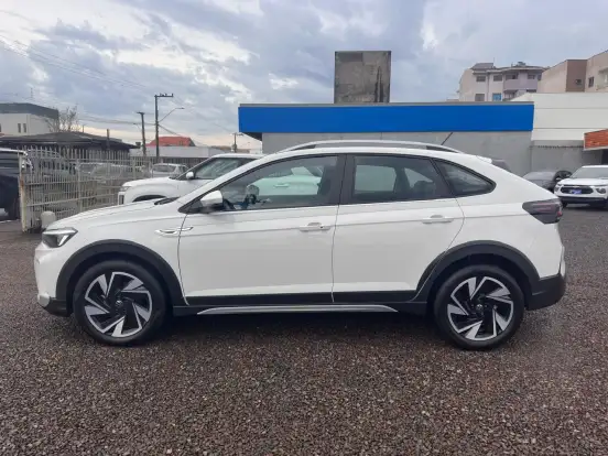VOLKSWAGEN-NIVUS-1.0 200 TSI TOTAL FLEX HIGHLINE AUTOMÁTICO VOLKSWAGEN-NIVUS-2025