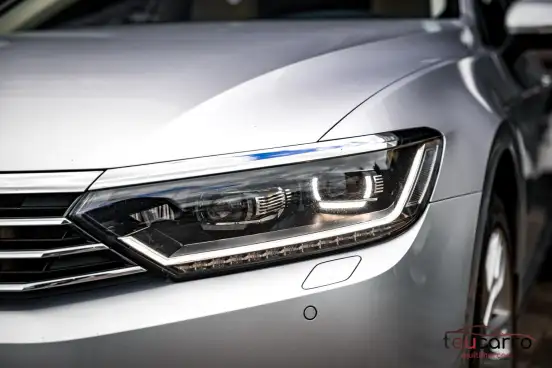 VOLKSWAGEN-PASSAT-2018