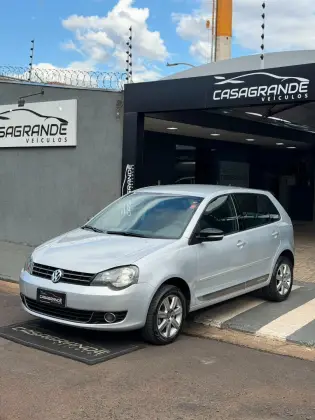 VOLKSWAGEN POLO 1.6 MI SPORTLINE 8V FLEX 4P AUTOMATIZADO VOLKSWAGEN POLO 1.6 MI SPORTLINE 8V FLEX 4P AUTOMATIZADO